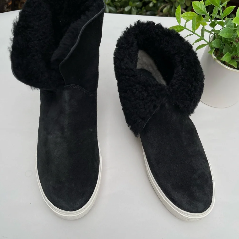 UGG Women's Lynus High Top Sneaker Black Suede Size 7.5 like new